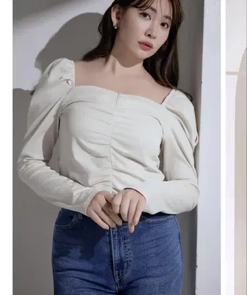 Lumiere Long Sleeve Tee 아이보리