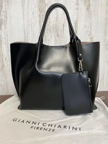 GIANNI CHIARINI 블랙 토트백