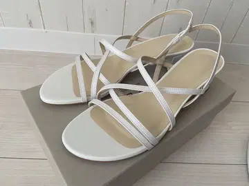 Odette e Odile 비대칭 크로스 샌들 25cm
