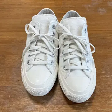 CONVERSE REACT 화이트 스니커즈