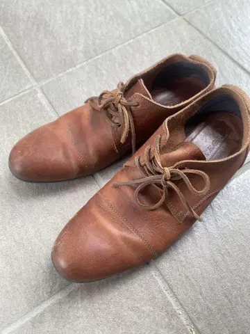 브라운 가죽 레이스업 슈즈