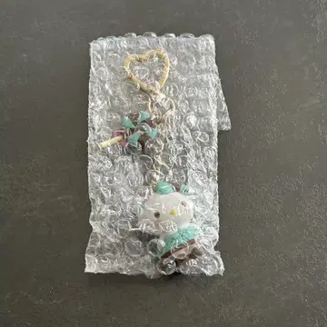 산리오 초코 민트 헬로키티 시크릿 마스코트 참