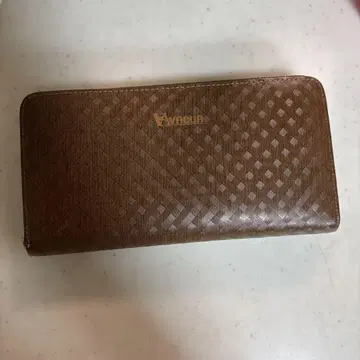 VACUA 장지갑 브라운