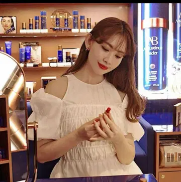 헤르립토 베누스 커트아웃 러시드 드레스