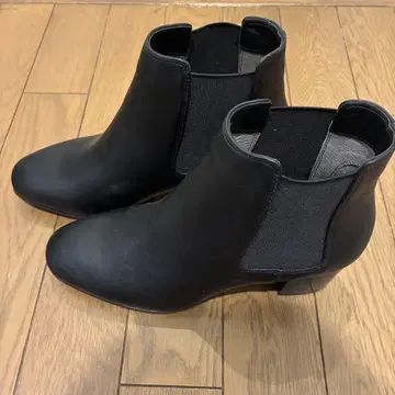 블랙 사이드 고어 부츠 힐 약 5cm