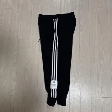 Y-3 블랙 조거 팬츠 XS
