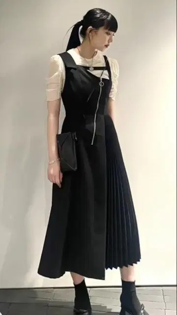 유나이티드 도쿄 언밸런스 점퍼 스커트