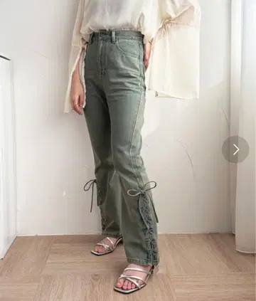apres jour 가공 부츠 컷 데님 팬츠
