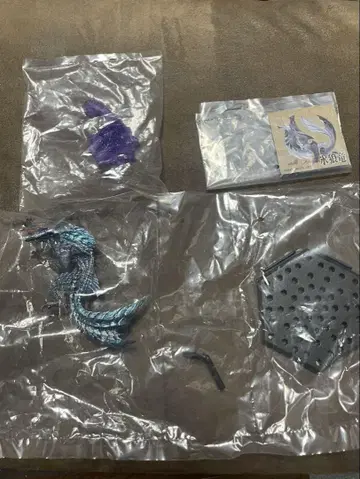 루나가론 피규어