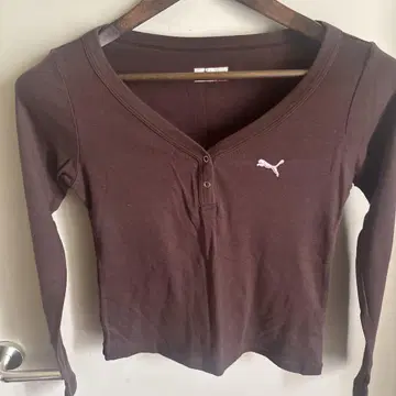 Puma 브라운 긴팔 티셔츠 Y2K