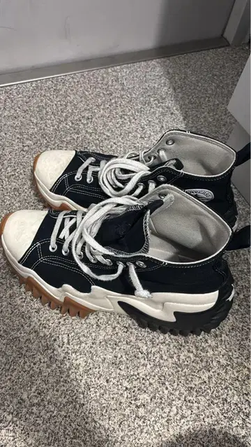한국 컨버스 네 하이컷 스니커즈