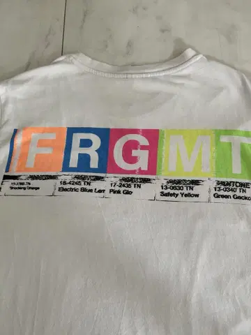 레어 Dover Street Market fragment 티셔츠