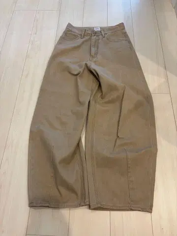 coen 커브 데님 팬츠