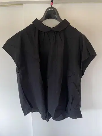 KELEN 블랙 프렌치 슬리브 셔츠 카라 부착