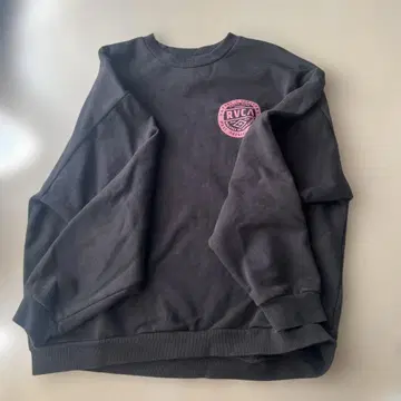 RVCA 블랙 크루넥 맨투맨