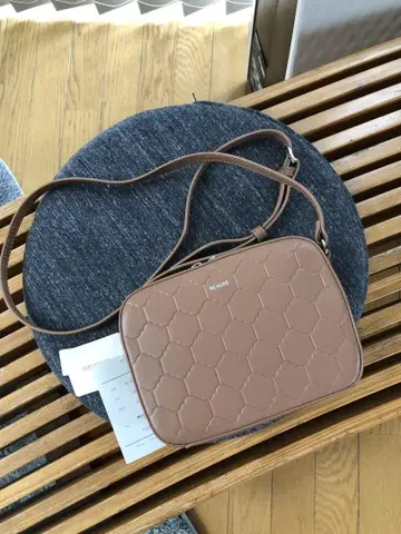 뷰레 카멜 소가죽 숄더백