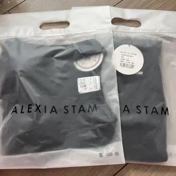 ALEXIA STAM 블랙 티셔츠 S 사이즈 2개 세트