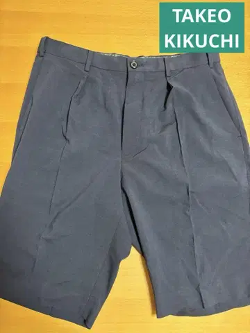 TAKEO KIKUCHI 네이비 플리츠 숏 팬츠 L