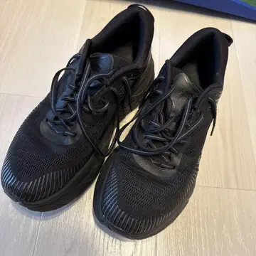 호카오네오네 BONDI 27.5cm