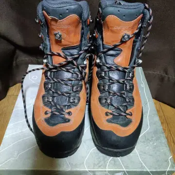 LOWA 로버  TICAM 티  GTX UK 9