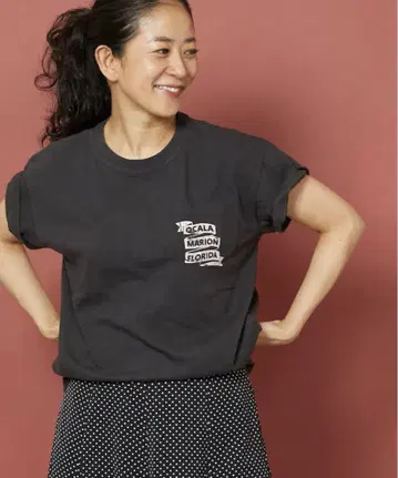 Freada Used Essence 포켓 티셔츠