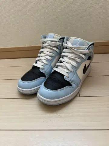 에어 조던 1 미드 25cm