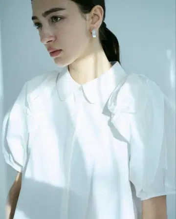 jemmaatelier 드레이프 개더 슬리브 셔츠 블라우스