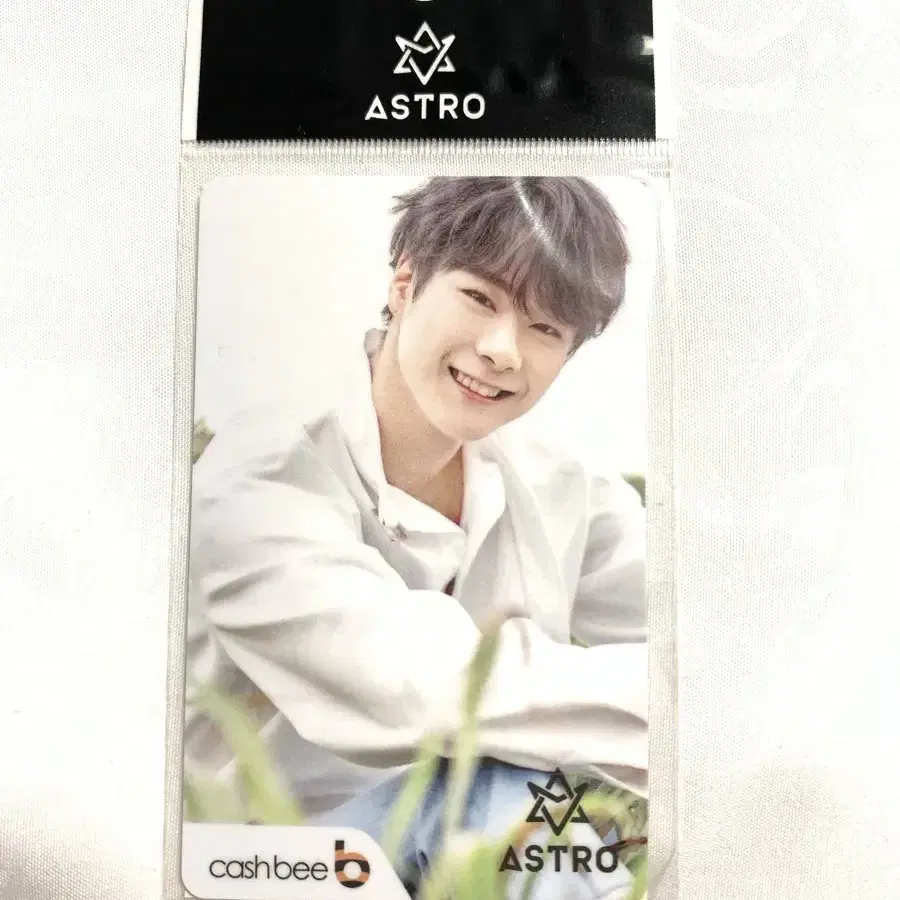 세일 미개봉 아스트로 캐시비 ASTRO 문빈 차은우 윤산하 moonbin