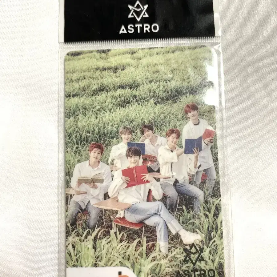 세일 미개봉 아스트로 캐시비 ASTRO 문빈 차은우 윤산하 moonbin