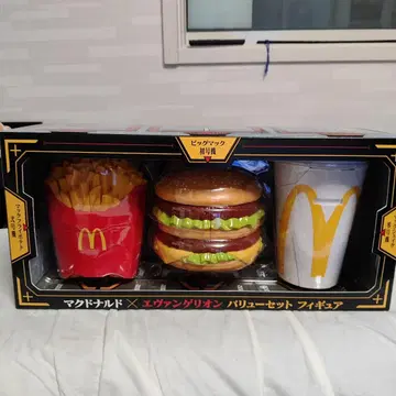 에반게리온 맥도날드 콜라보 피규어