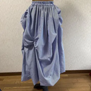 파랑과 화이트 스트라이프 벌룬 타입 롱 스커트