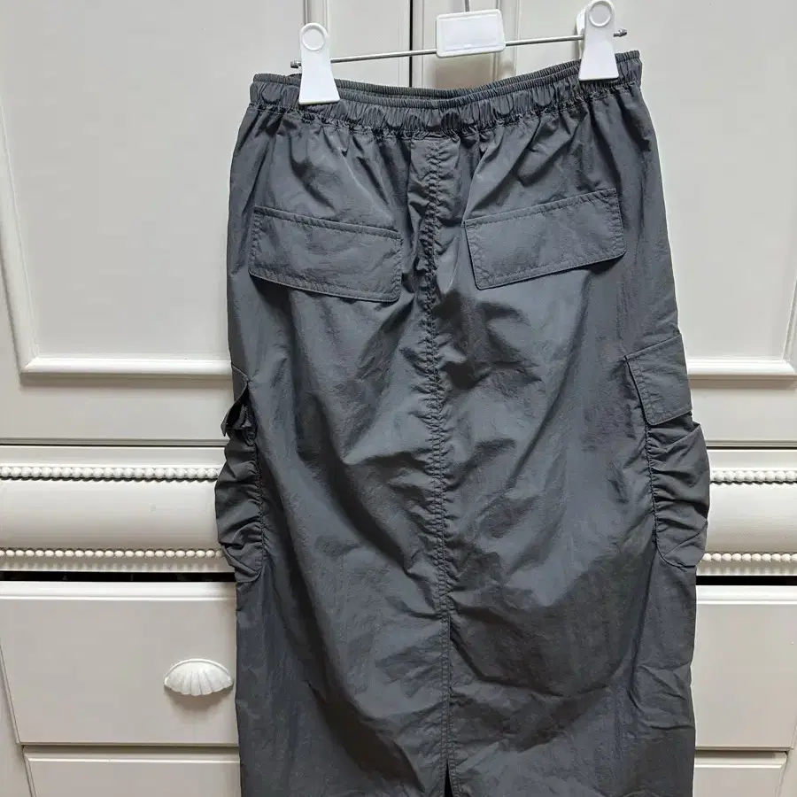 레이브(RAIVE)Cargo Shirring Skirt GREY