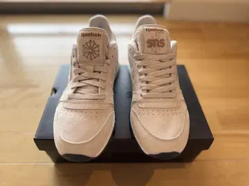 새상품 리복 SNS 콜라보 스니커즈 리복