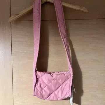 COS 핑크 퀼팅 숄더백 백 새상품 미사용 택 포함