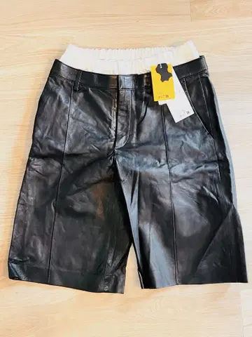 rokh H & M 콜라보 가죽 숏 팬츠 EUR 48 블랙