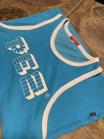 TOOT 새상품급 블루 파일 천 흰 테두리 탱크탑! 헬스장 트레이닝에도!