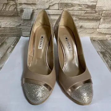 DIANA 베이지 스팽글 펌프스 중고 새상품급 24cm