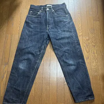 HATSKI 루즈 테이퍼드 데님