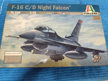 이탈레리 F-16 C/D 나이트 팔콘 1:72