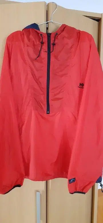 Helly Hansen 레드 후드티 후드 부착