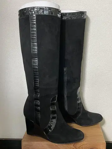 블랙 스웨이드 롱 부츠