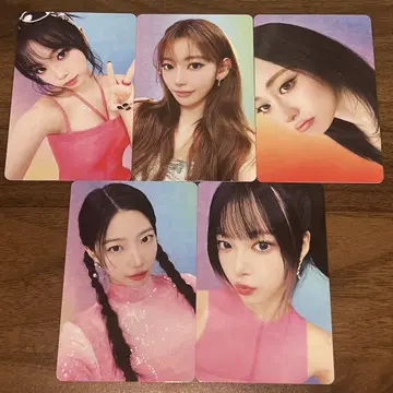Le Sserafim 투어 굿즈 셔츠 트레이딩 카드