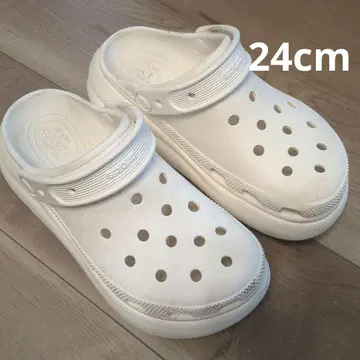 Crocs 화이트 클로그 샌들 24cm