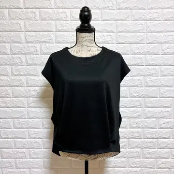 Alma Design 알마 디자인 [M] 티셔츠 슬리브리스 블랙