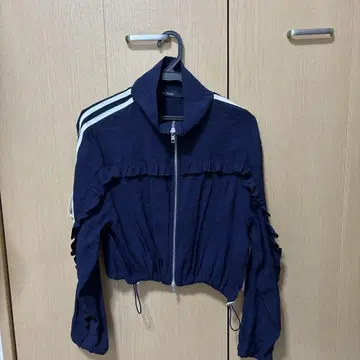 더블 클로젯 네이비 시어 프릴 라인 자켓