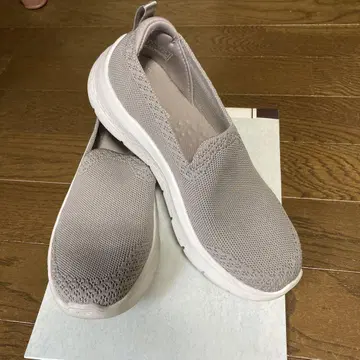 스케쳐스 슬립온