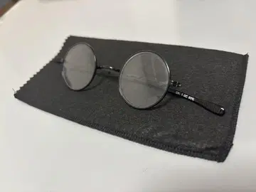 라운드 안경 블랙