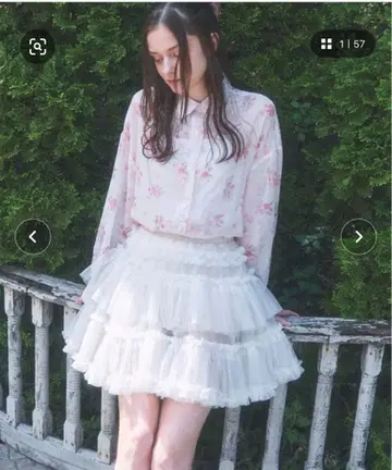 lovilyn 샤샤 스커트 화이트