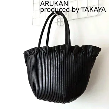 ARUKAN 블랙 플리츠 토트백 by TAKAYA