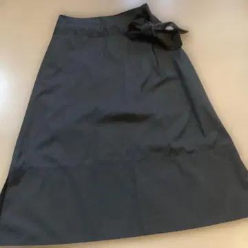 어도어 스커트